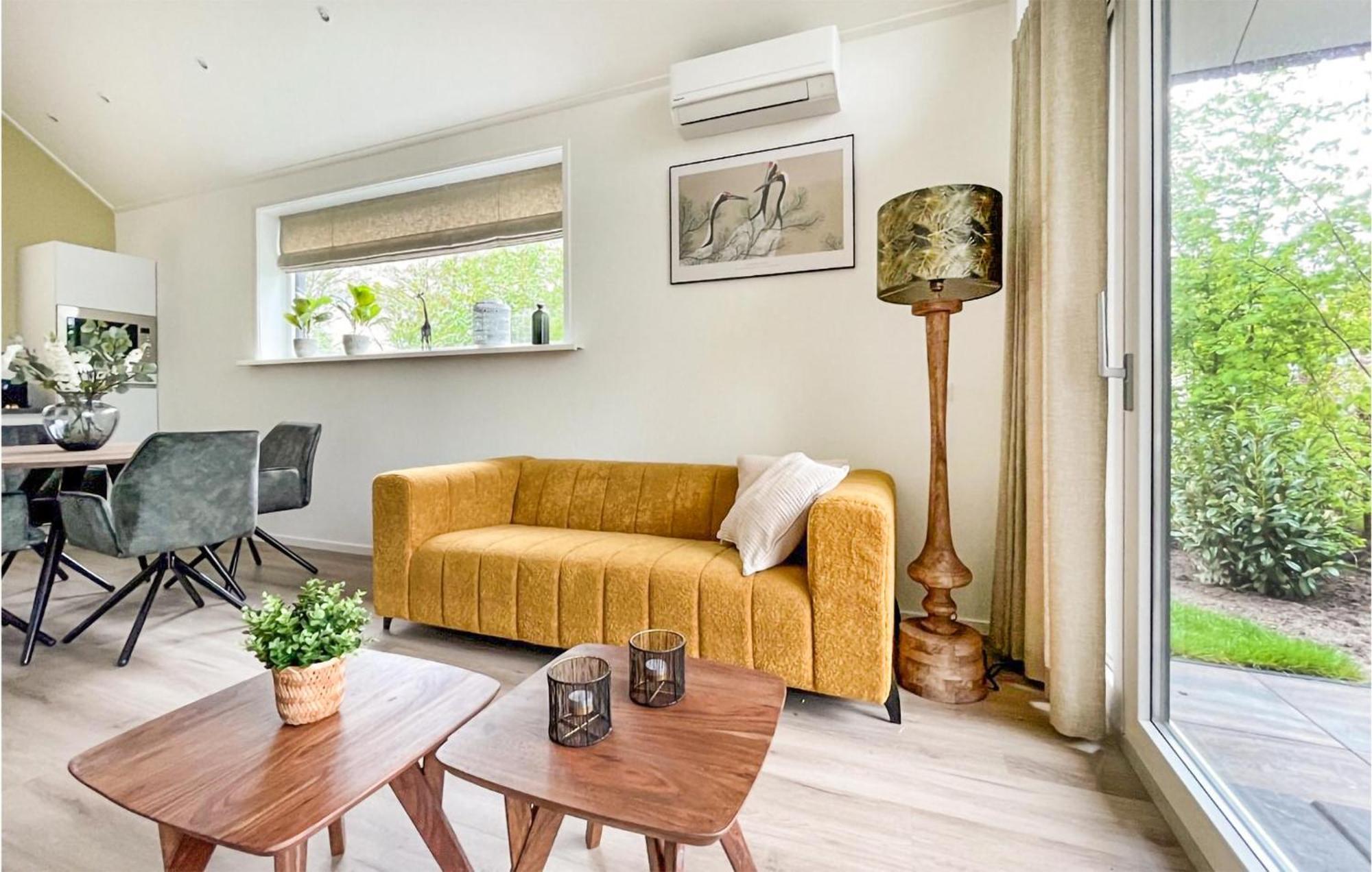 Cozy Home In Oosterwolde With Sauna المظهر الخارجي الصورة
